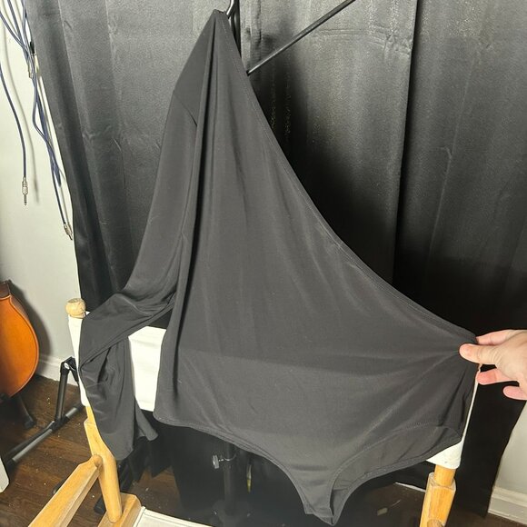 One Sleeve Bodysuit - Picture 2 of 6